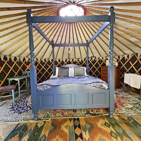 Granville House Glamping Ballyferriter