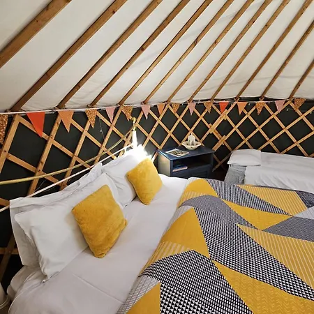 Granville House Glamping *