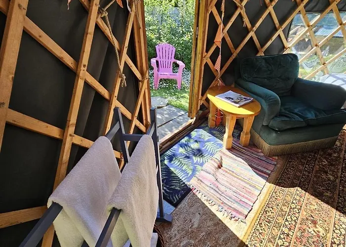 Granville House Glamping Kemp