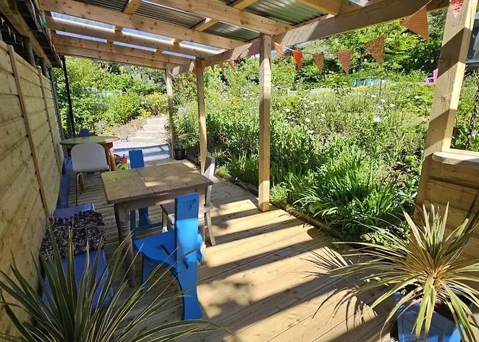 Granville House Glamping *