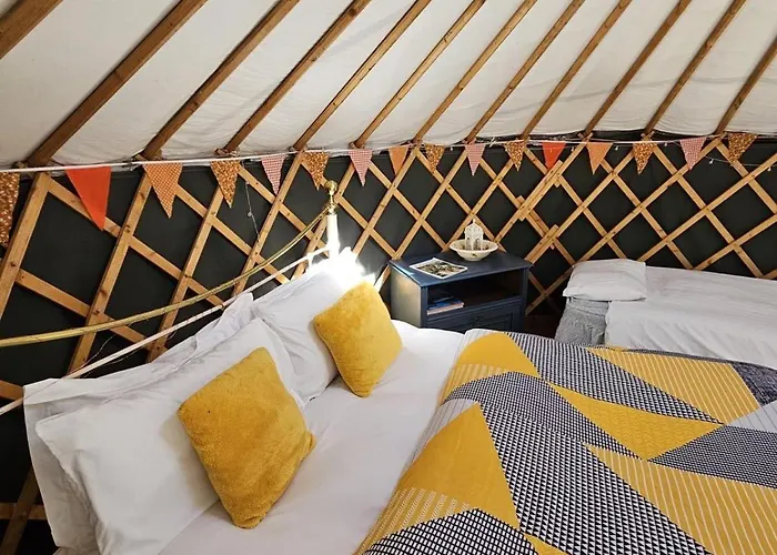 Granville House Glamping *